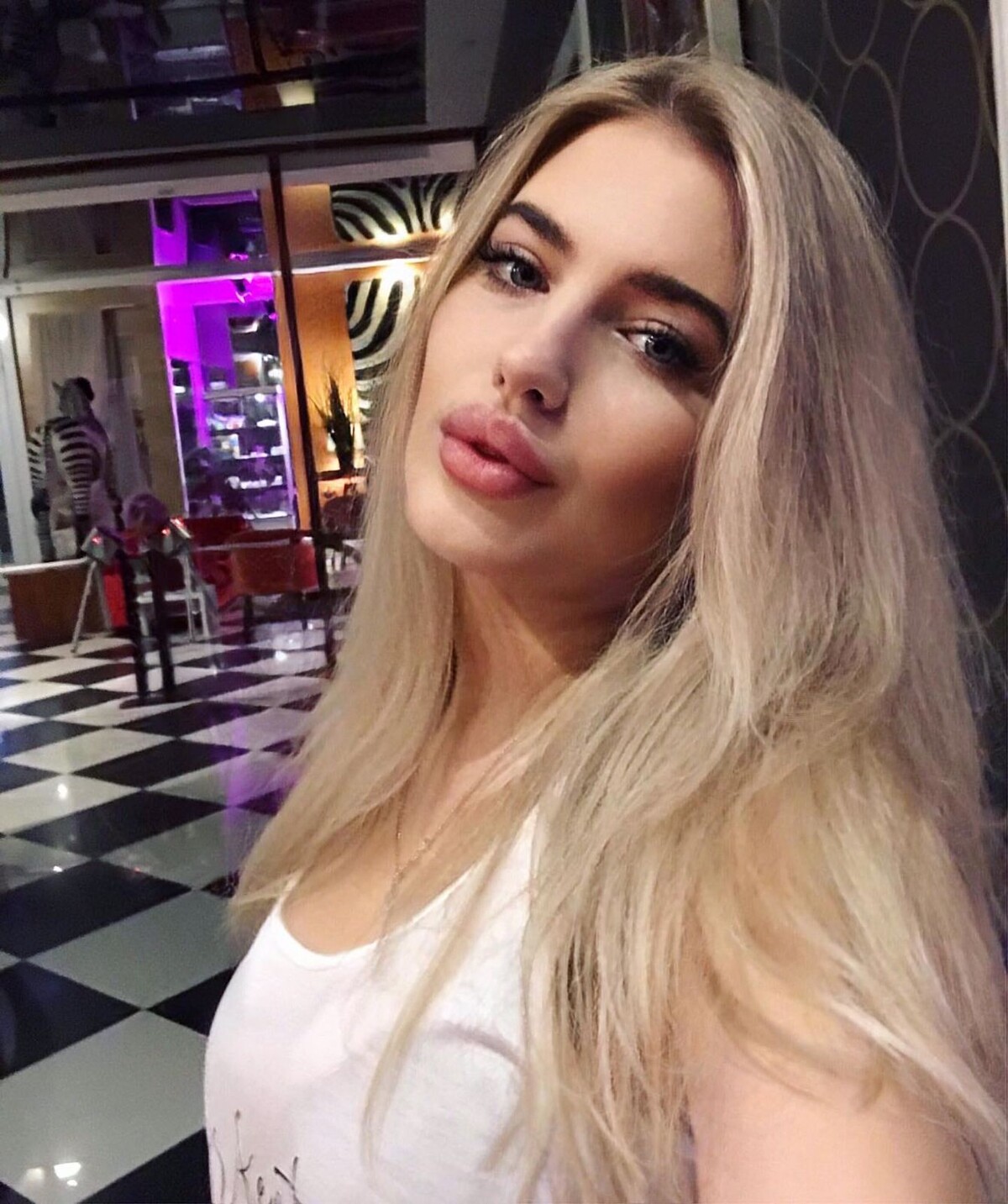 Эскорт в Питере